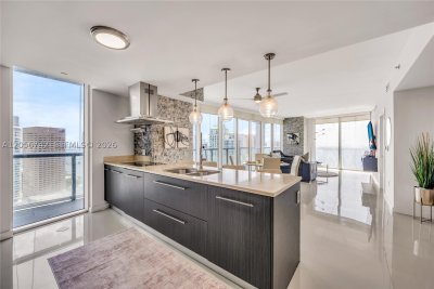 Aluguel de apartamento no Icon Brickell Tower II 3702