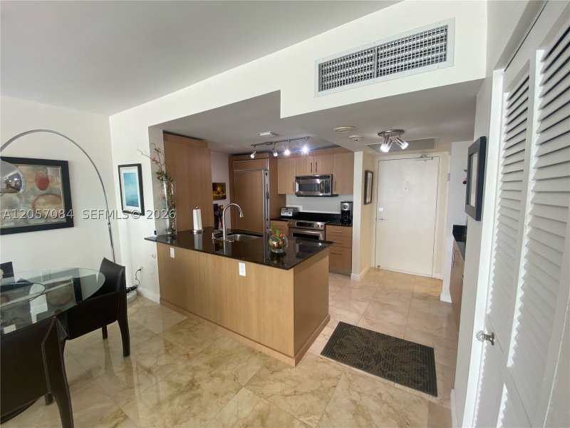 Apartment for rent at Harbour House 215