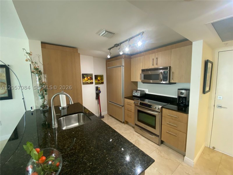 Apartment for rent at Harbour House 215