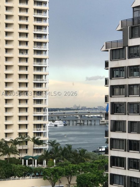 Comprar apartamento en Brickell Key One A1216