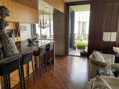 Comprar apartamento no Brickell Key One A1216