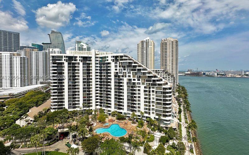 Condo for sale at Brickell Key One A1216