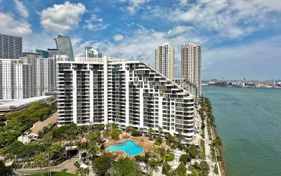 Comprar apartamento no Brickell Key One A1216