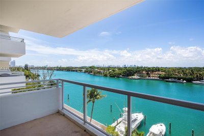 5600 Collins Apt #7J