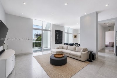 Comprar apartamento en The Meridian Lofts PH-16
