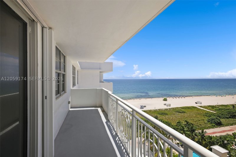 Condo for sale at Corinthian Condo 12H
