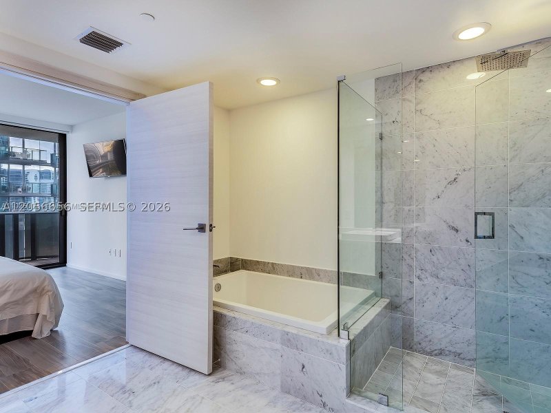 Apartment for rent at SLS Lux Brickell 2706