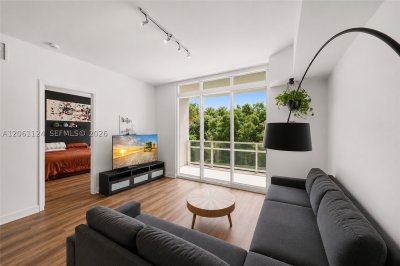 Comprar apartamento no One Fifty One at Biscayne 102