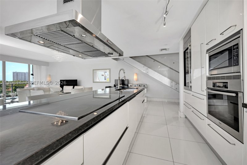 Property photo # 7