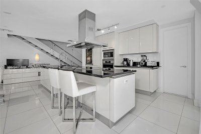 Property photo # 9