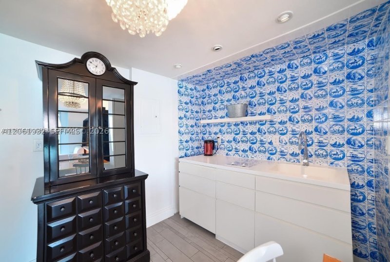 Condo for sale at 1100 West Condo (Mondrian located) 622