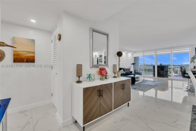 Comprar apartamento en Del Prado South Tower 901
