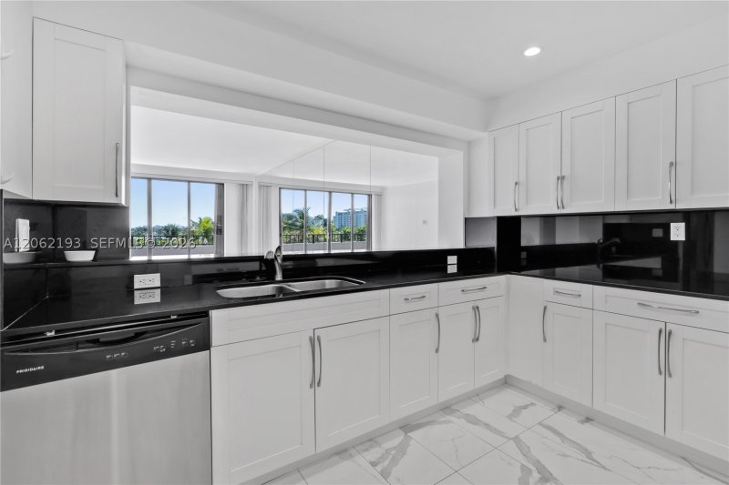 Apartment for rent at Key Colony III Emerald Bay 441