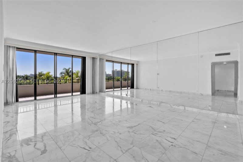 Apartment for rent at Key Colony III Emerald Bay 441
