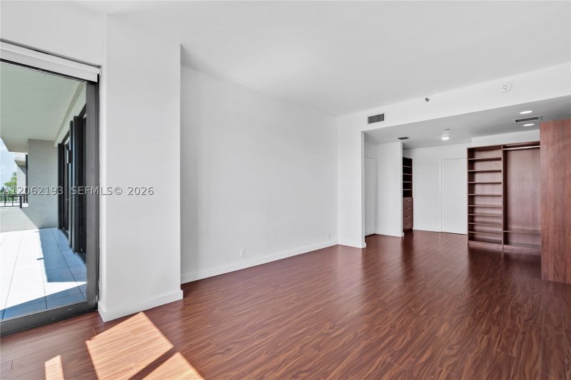 Apartment for rent at Key Colony III Emerald Bay 441