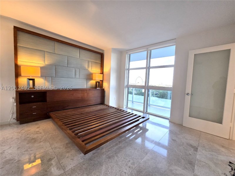 Apartment for rent at 50 Biscayne 804