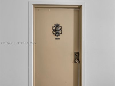 Comprar apartamento en Winston Towers 2205