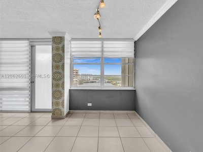 Comprar apartamento en Winston Towers 2205