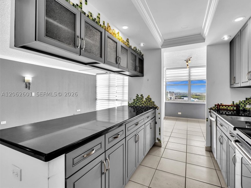 Condo for sale at Winston Towers 2205