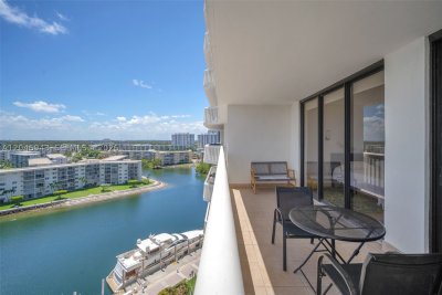 Comprar apartamento no 1000 Williams Island 1206