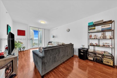 Comprar apartamento no Vue at Brickell 2106