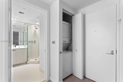 Aluguel de apartamento no Brickell Heights West 1105