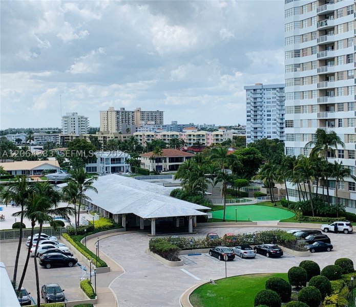 Apartment for rent at The Hemispheres 6K