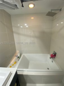 Aluguel de apartamento no Brickell Heights East 1005