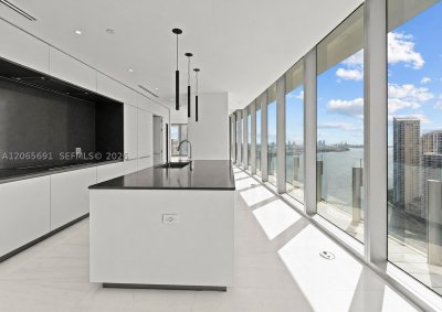 Aluguel de apartamento no Aston Martin Residences 4201E