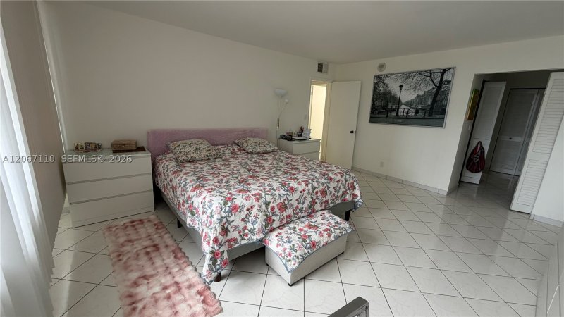 Condo for sale at Imperial Towers 509