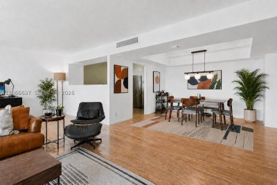 Aluguel de apartamento no Grove Isles Tower III C1208
