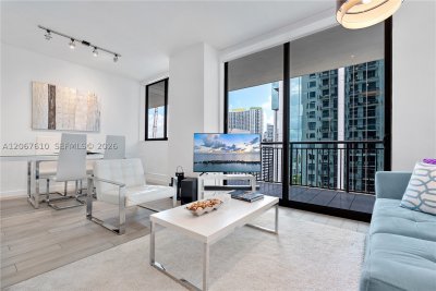 Comprar apartamento no Nine at Mary Brickell Village 2115