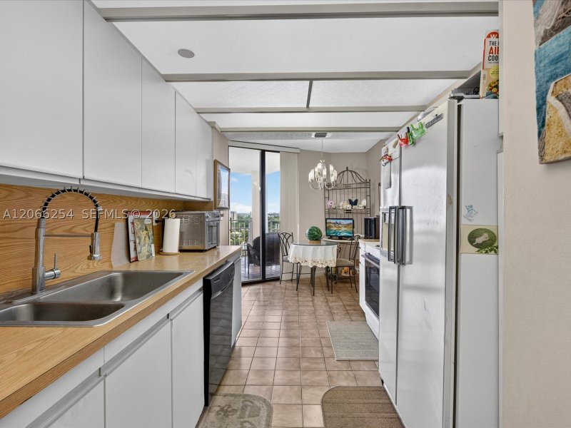 Condo for sale at Towers of Quayside 4 1407