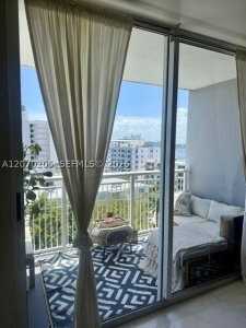 Comprar apartamento no West Bay Plaza 906