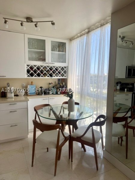Condo for sale at West Bay Plaza 906