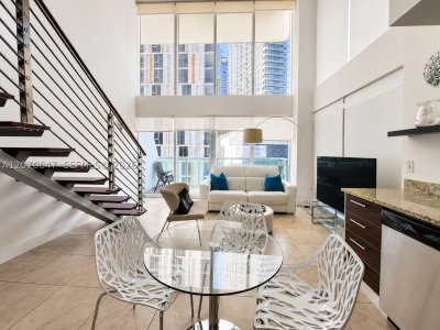 Aluguel de apartamento no Brickell on the River South 516