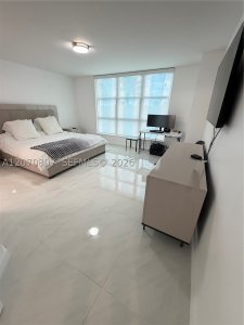 Comprar apartamento en Mystic Pointe 400 405