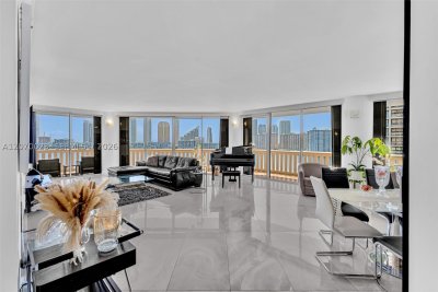 Comprar apartamento en 3000 Williams Island 1106
