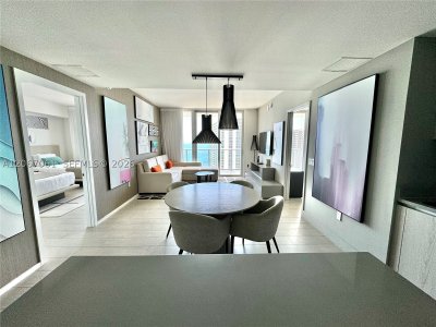 Comprar apartamento no Hyde Beach House T3503