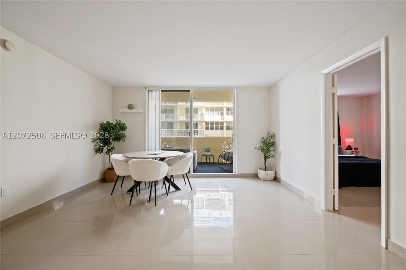 Condo for sale at Plaza Towers North 809