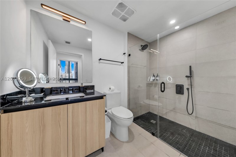 Condo for sale at District 225 2005