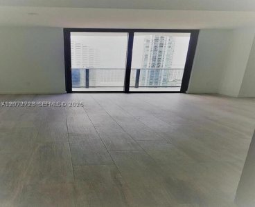 Alquiler de apartamento en Brickell Heights East 2102