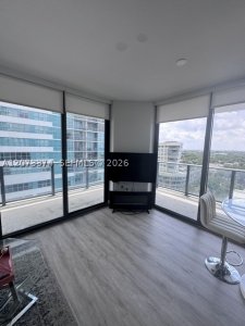 Alquiler de apartamento en Hyde Midtown 1001