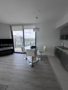 Alquiler de apartamento en Hyde Midtown 1001