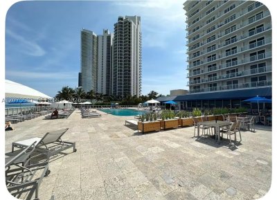 Comprar apartamento no Aventura Beach Club 245