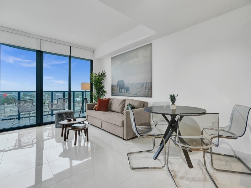 Condo for sale at Hyde Midtown 1210
