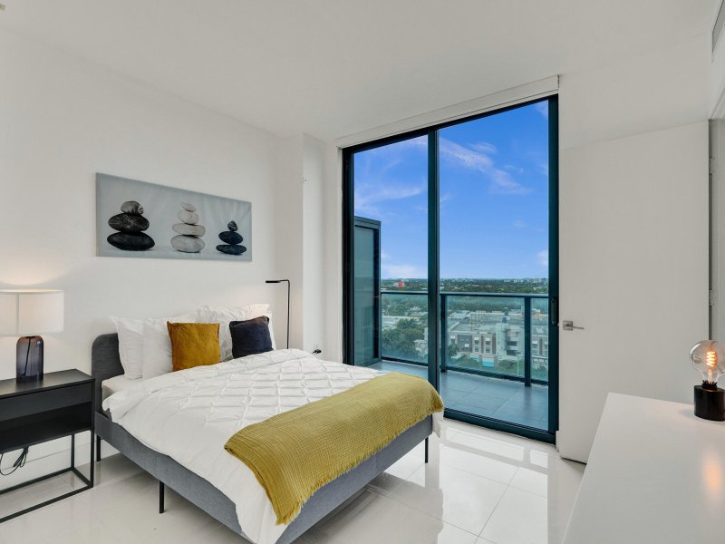 Condo for sale at Hyde Midtown 1210