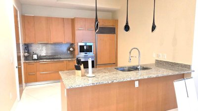 Aluguel de apartamento no Trump Tower Three 3807
