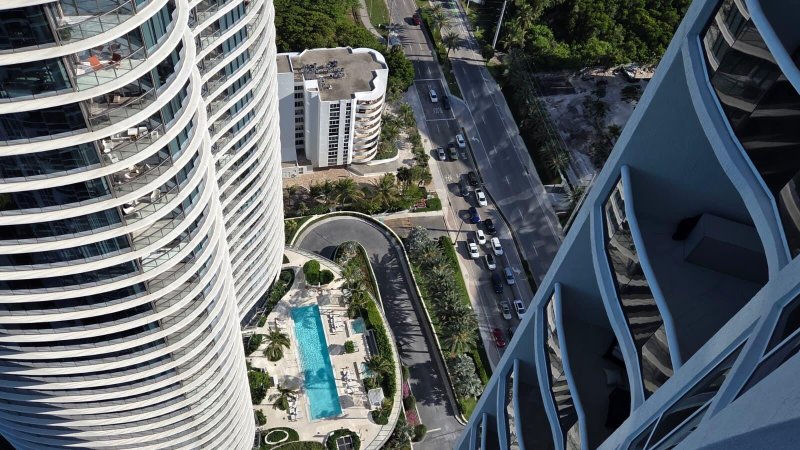 Apartment for rent at Trump Tower Three 3807