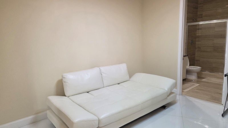 Apartment for rent at Trump Tower Three 3807